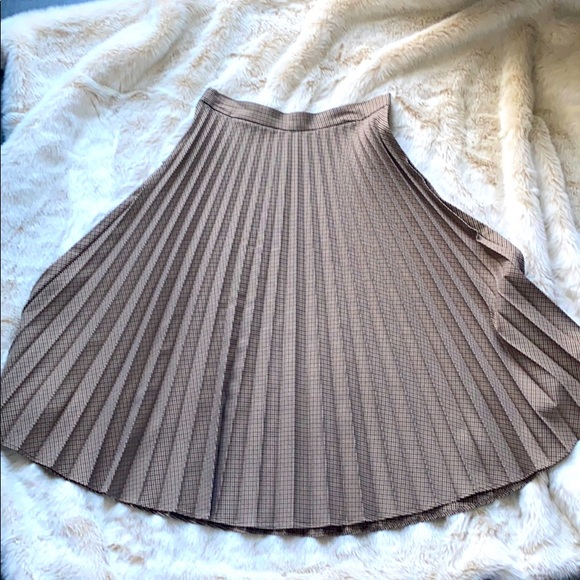 Zara MIDI Pleated Check Skirt Sz: L - Picture 4 of 9